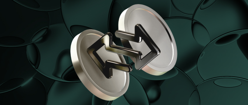 A 3D image of circular metal objects with black arrows pointing towards each other on an abstract dark green background, conveying a dynamic, modern feel, representing smart money concepts.